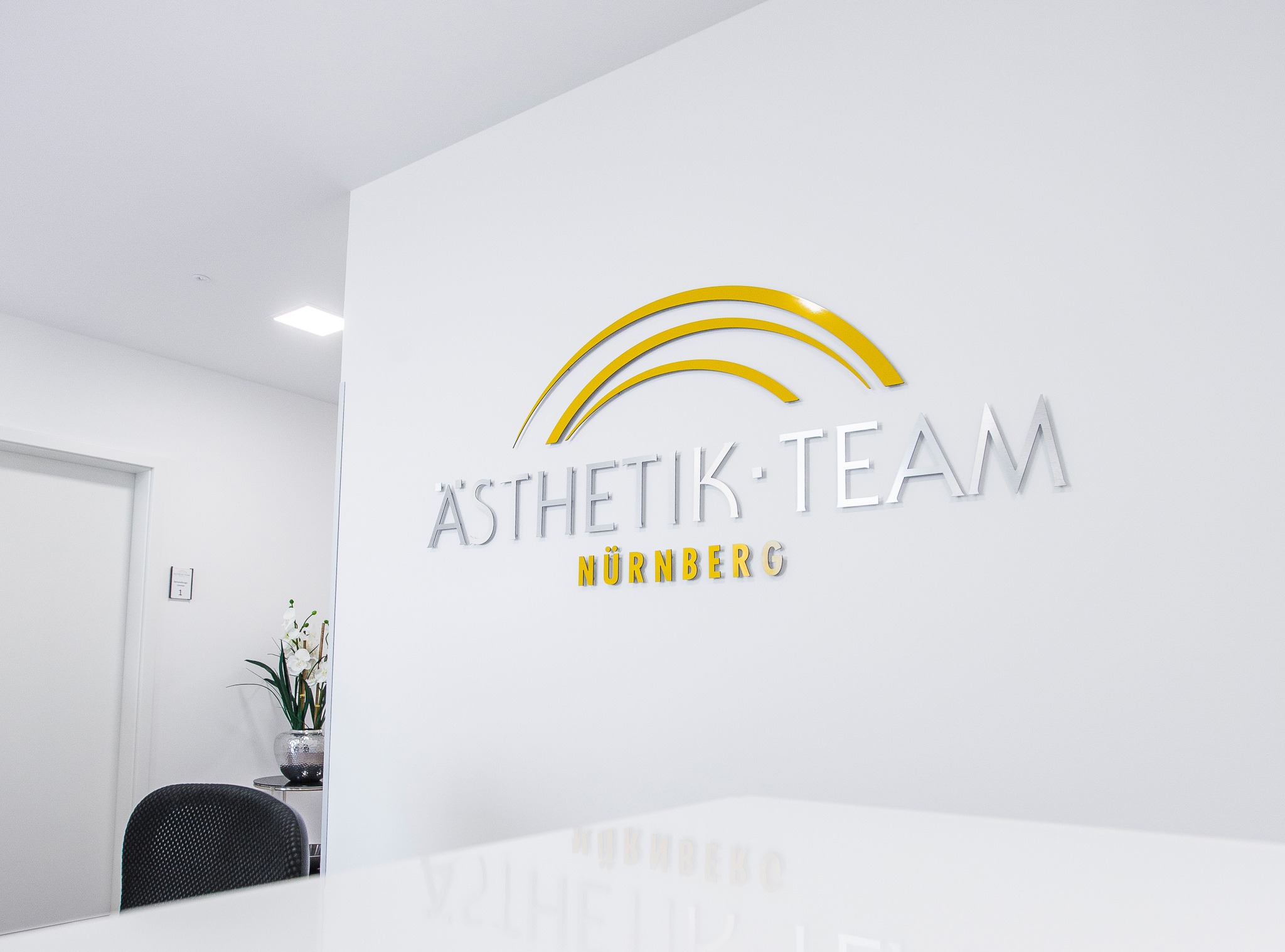 Ästhetik-team-logo-empfang-2